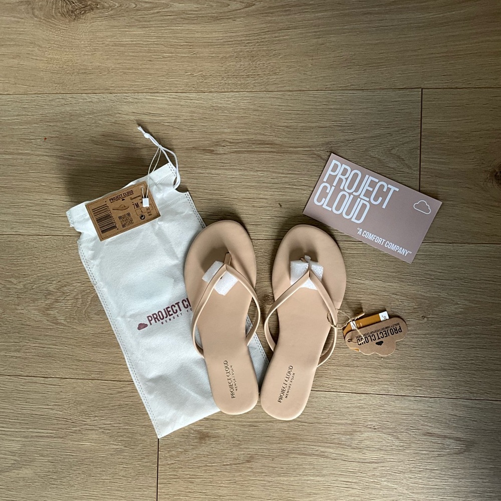 Project Cloud Women's Tan Sandals